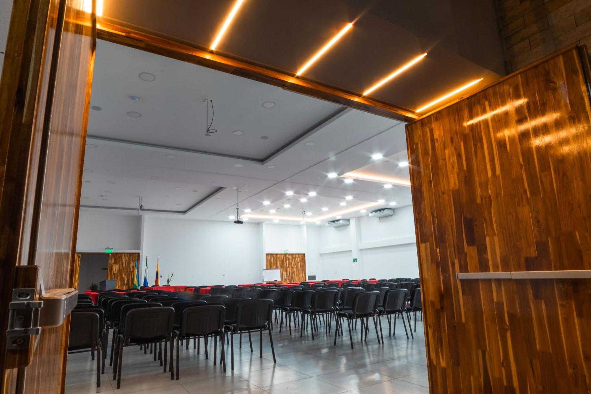 Hotel El Aeropuerto San José del Guaviare المظهر الخارجي الصورة