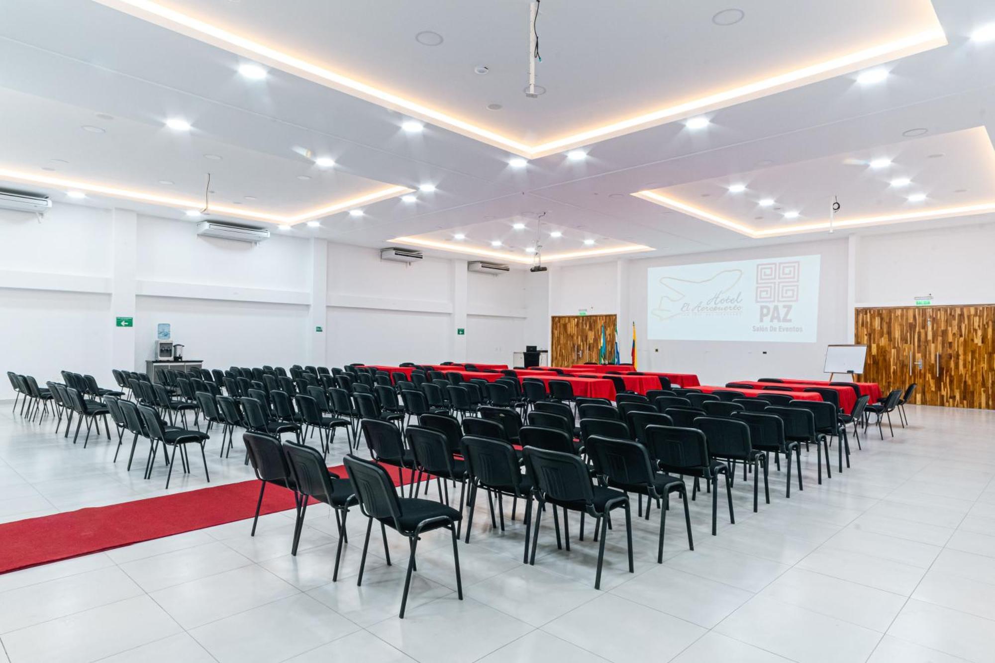 Hotel El Aeropuerto San José del Guaviare المظهر الخارجي الصورة