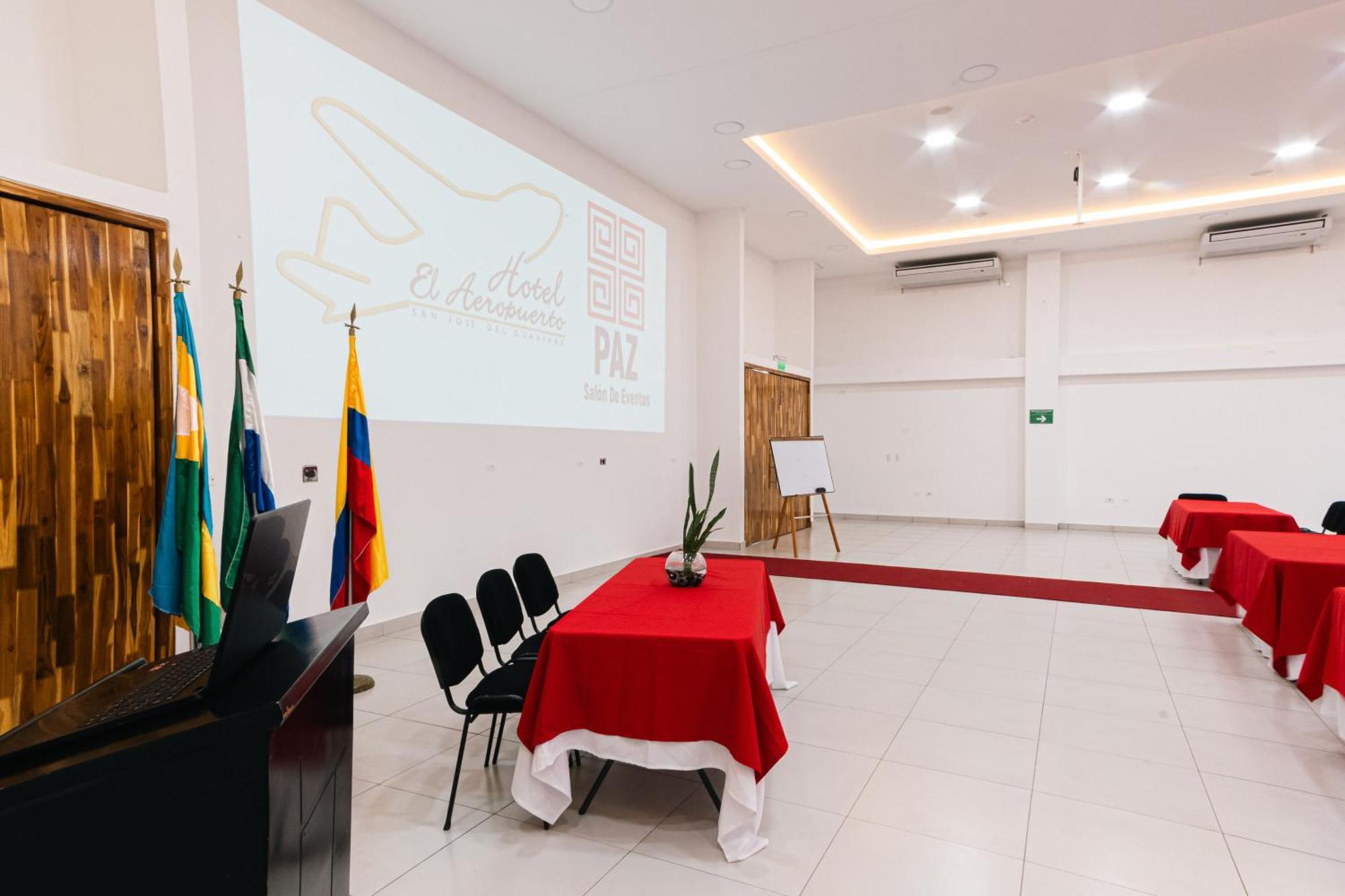 Hotel El Aeropuerto San José del Guaviare المظهر الخارجي الصورة